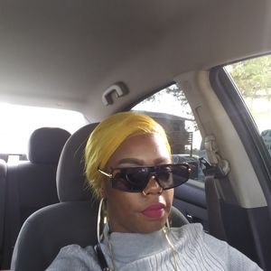 Meet your Posher, Dakeavia